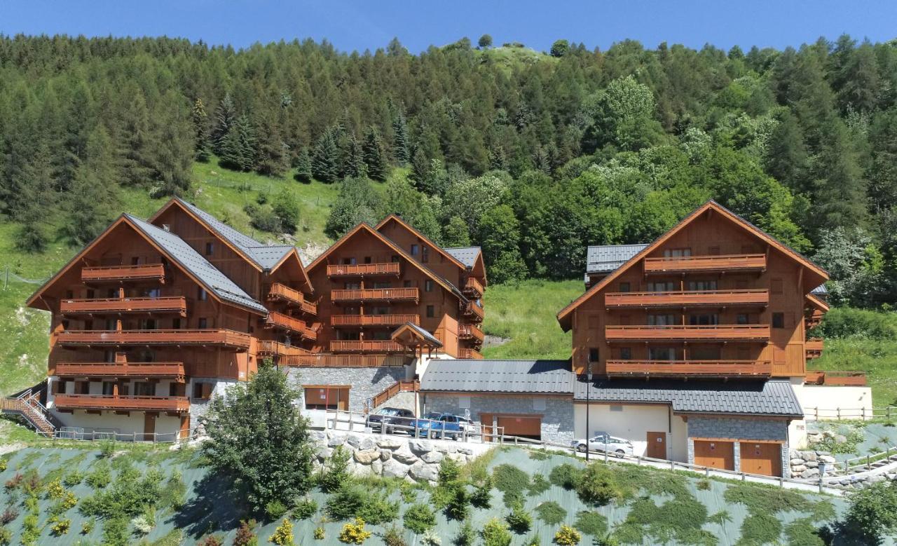 Résidence Odalys Le Hameau et les Chalets de la Vallée d'Or Valloire Esterno foto