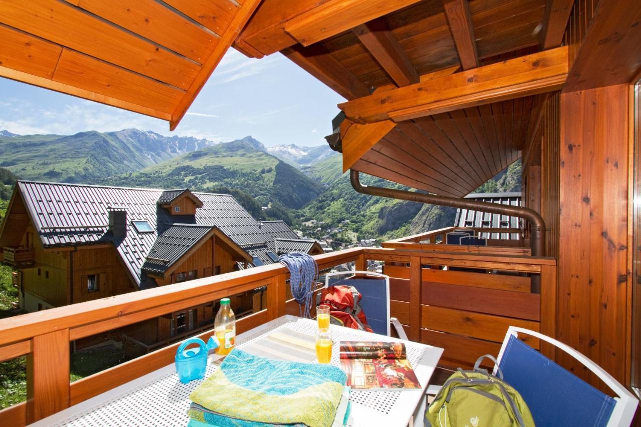 Résidence Odalys Le Hameau et les Chalets de la Vallée d'Or Valloire Esterno foto