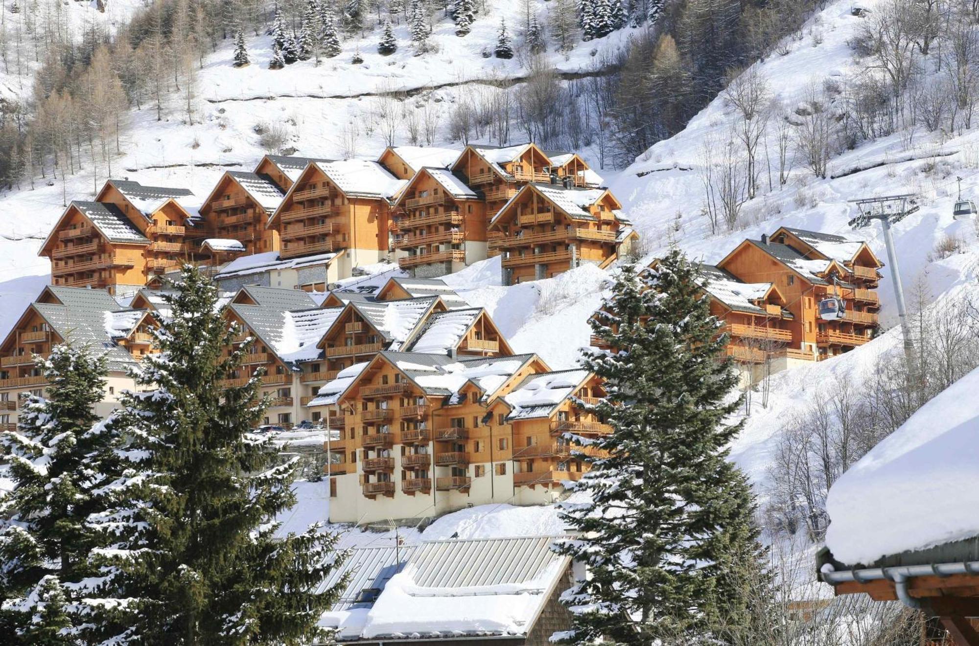 Résidence Odalys Le Hameau et les Chalets de la Vallée d'Or Valloire Esterno foto